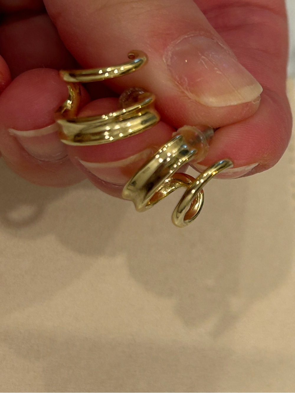 NWOT MADEWELL DOUBLE HOOP Gold, illusion of 2nd or 3rd piercings.